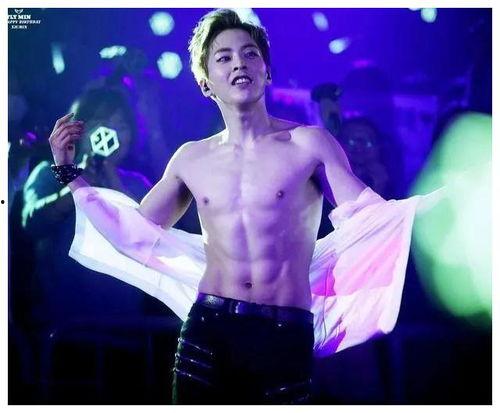 张艺兴腹肌花絮,腹肌线条惊艳曝光