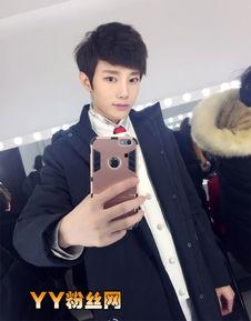 刘个人资料,才华横溢的青年才俊，多领域成就斐然